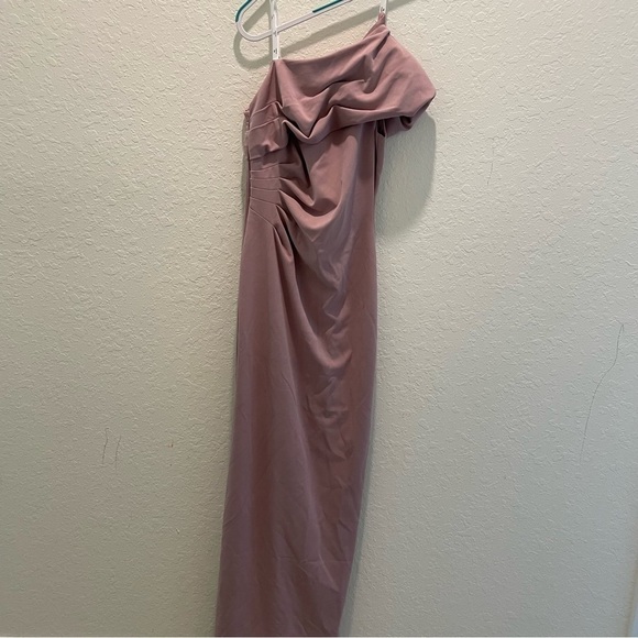 David’s Bridal Studio Ruched One Shoulder Evening Dress Size 2 - Picture 4 of 11